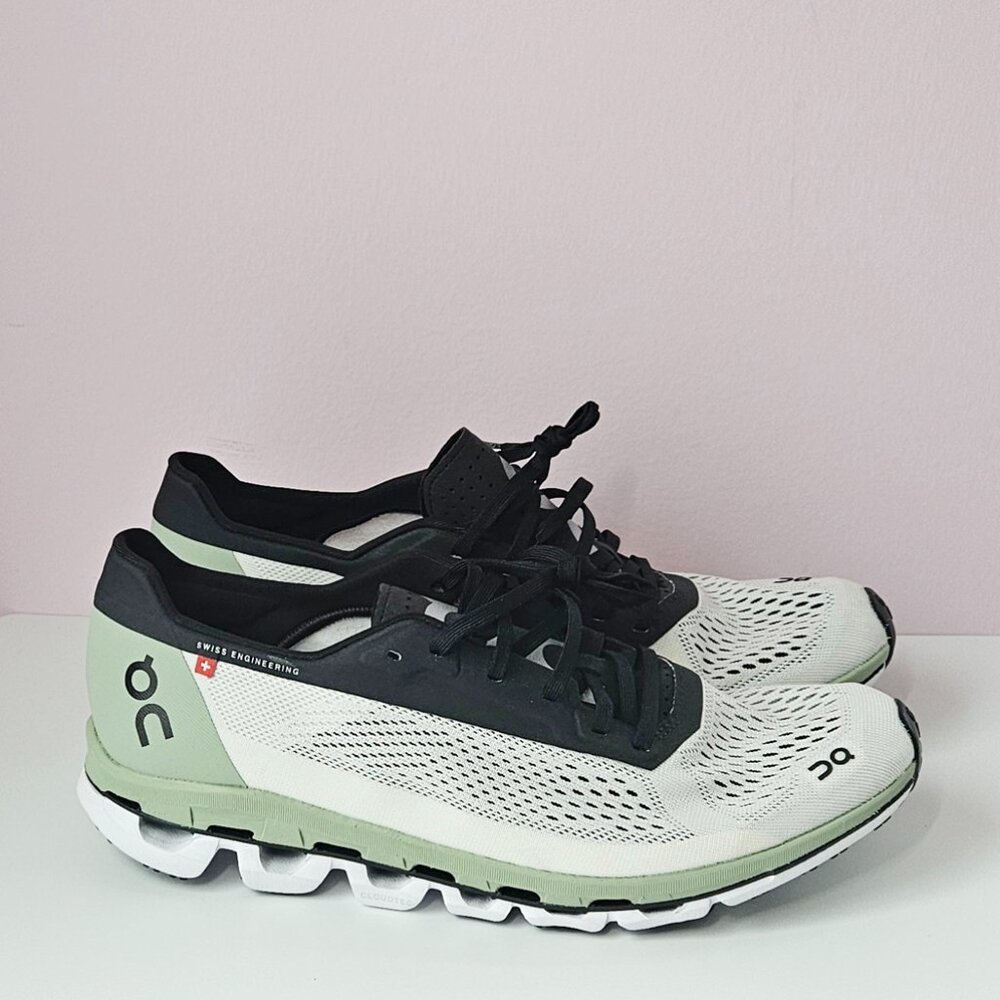 On Cloudboom Running Sneakers